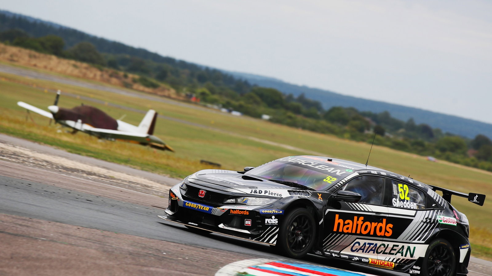 Gordon Shedden (GBR) - Halfords Racing with Cataclean Honda Civic Type