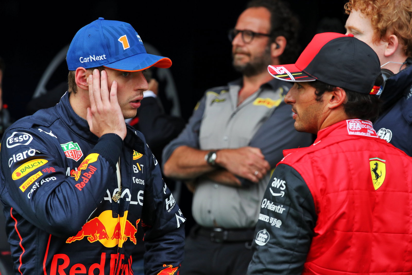 (L to R): Max Verstappen (NLD) Red Bull Racing with Carlos Sainz Jr (ESP) Ferrari in qualifying parc ferme. Formula 1