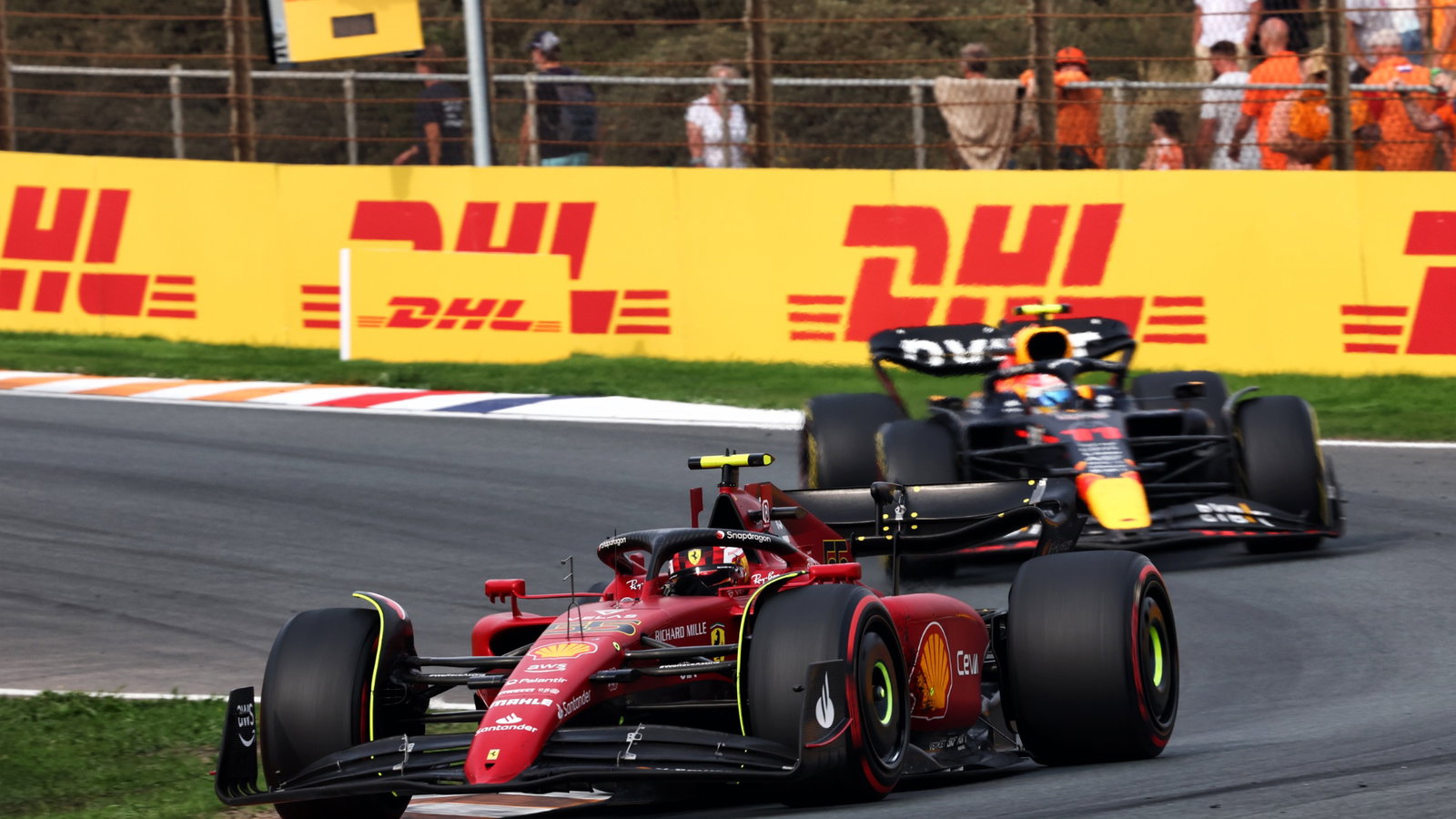 Carlos Sainz Jr (ESP) Ferrari F1-75.