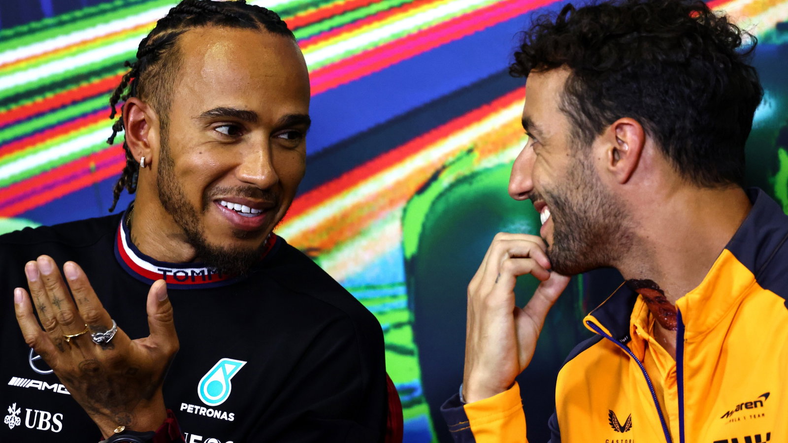Lewis Hamilton (GBR), Mercedes AMG F1 Daniel Ricciardo (AUS), McLaren F1 Team Formula 1 World Championship, Rd 16,