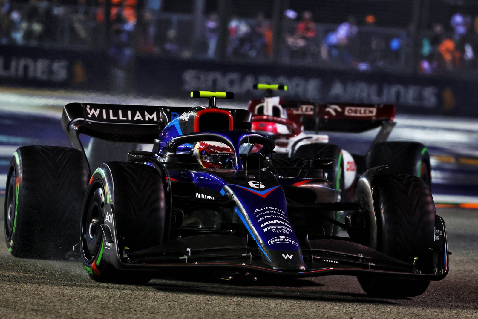 Nicholas Latifi (CDN) Williams Racing FW44. Formula 1 World Championship, Rd 17, Singapore Grand Prix, Marina Bay Street