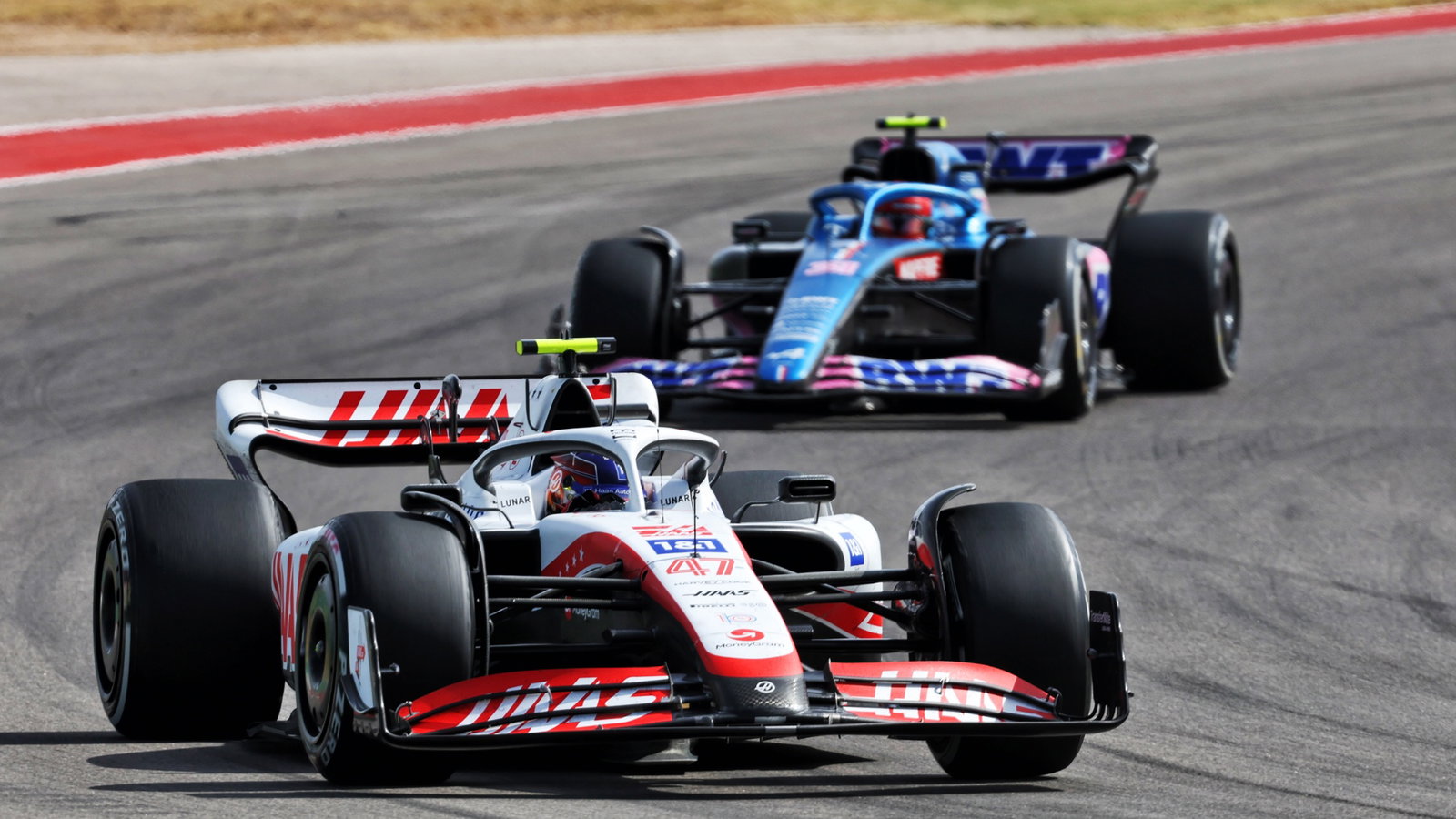 Mick Schumacher (GER) Haas VF-22. 