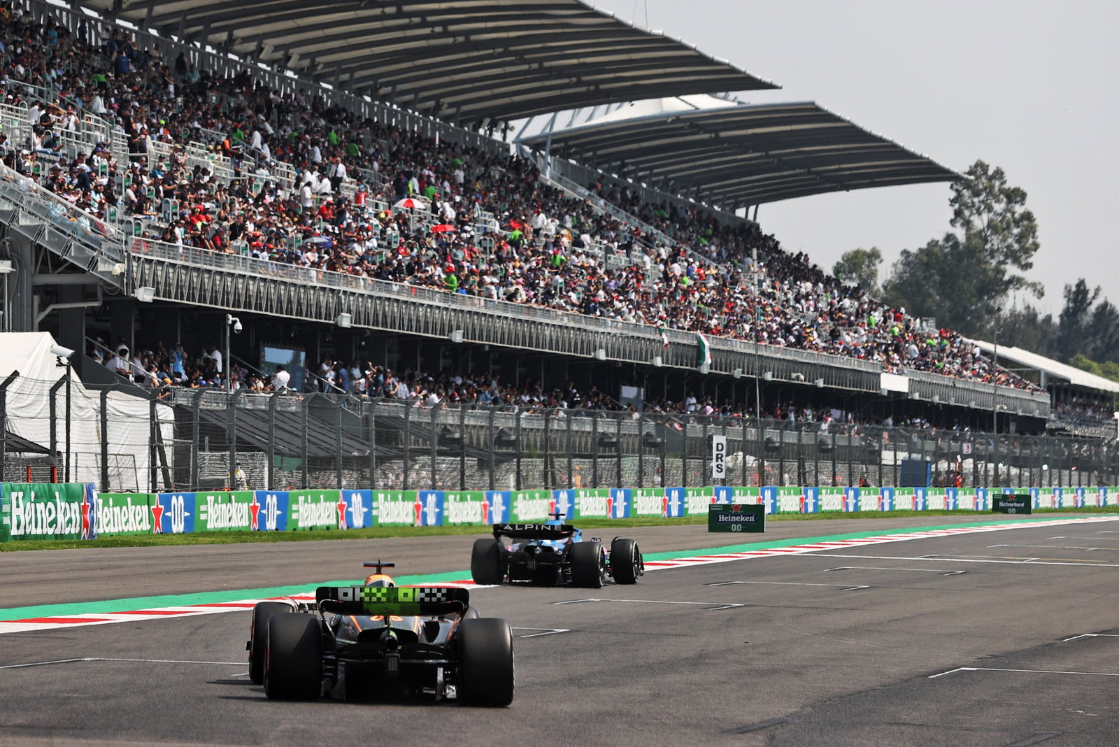 Daniel Ricciardo (AUS) McLaren MCL36. Formula 1 World Championship, Rd 20, Mexican Grand Prix, Mexico City, Mexico,