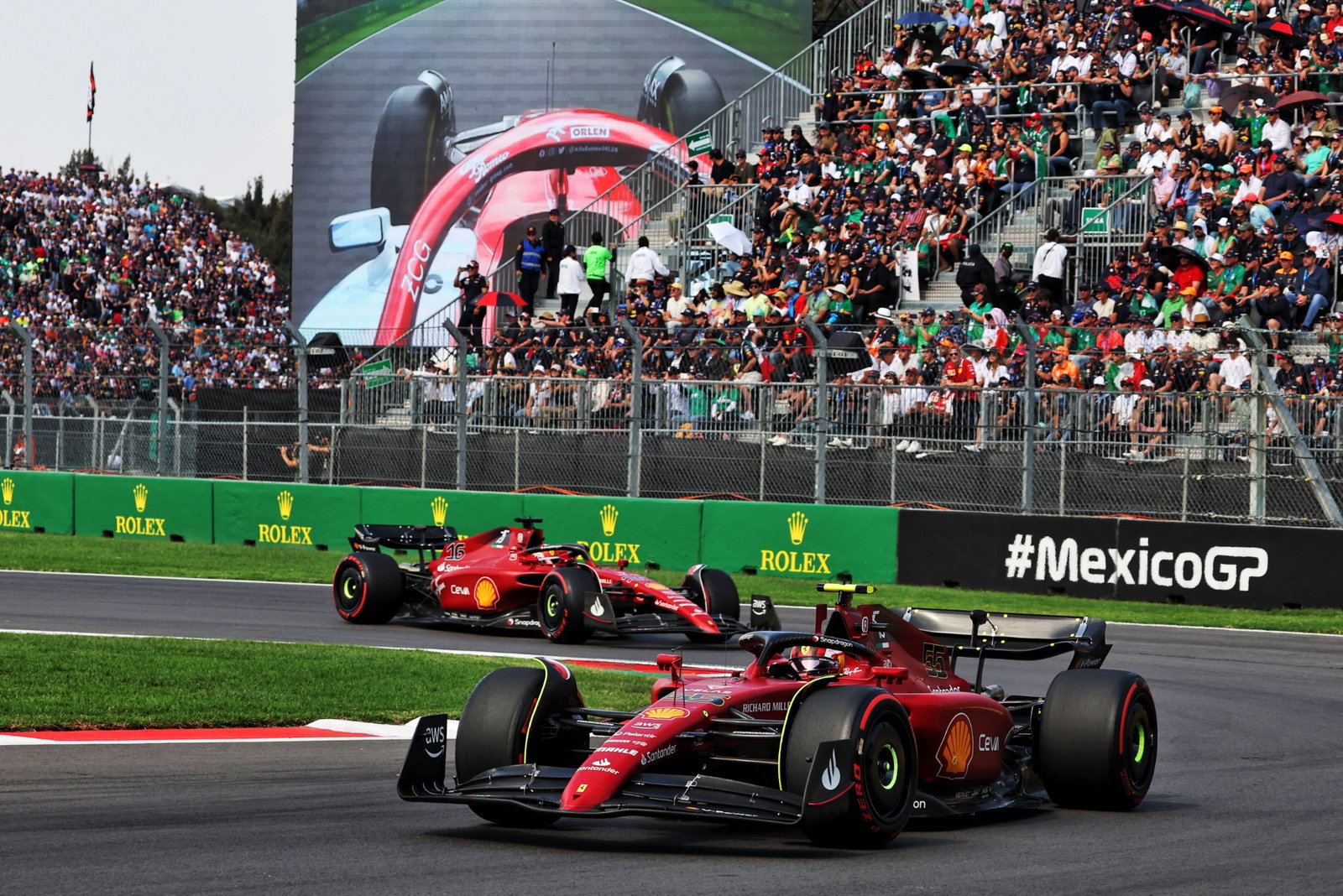 Carlos Sainz Jr (ESP) Ferrari F1-75. Formula 1 World Championship, Rd 20, Mexican Grand Prix, Mexico City, Mexico, Race