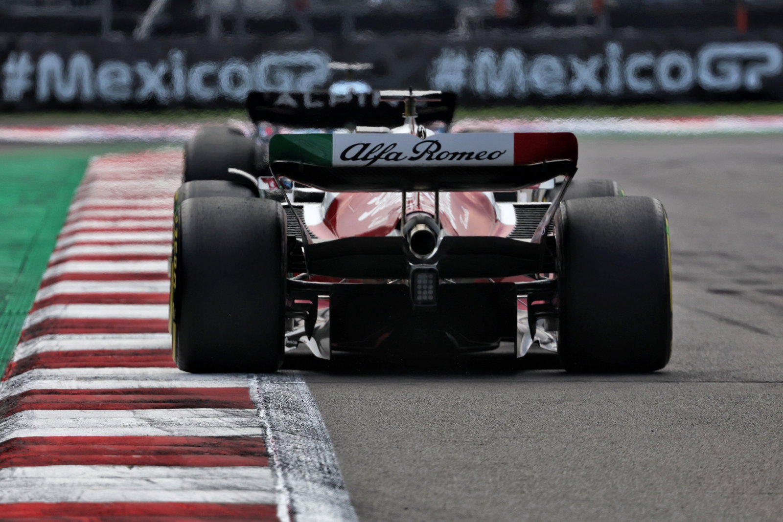 Valtteri Bottas (FIN) ) Alfa Romeo F1 Team C42. Kejuaraan Dunia Formula 1, Rd 20, Grand Prix Meksiko, Mexico City,