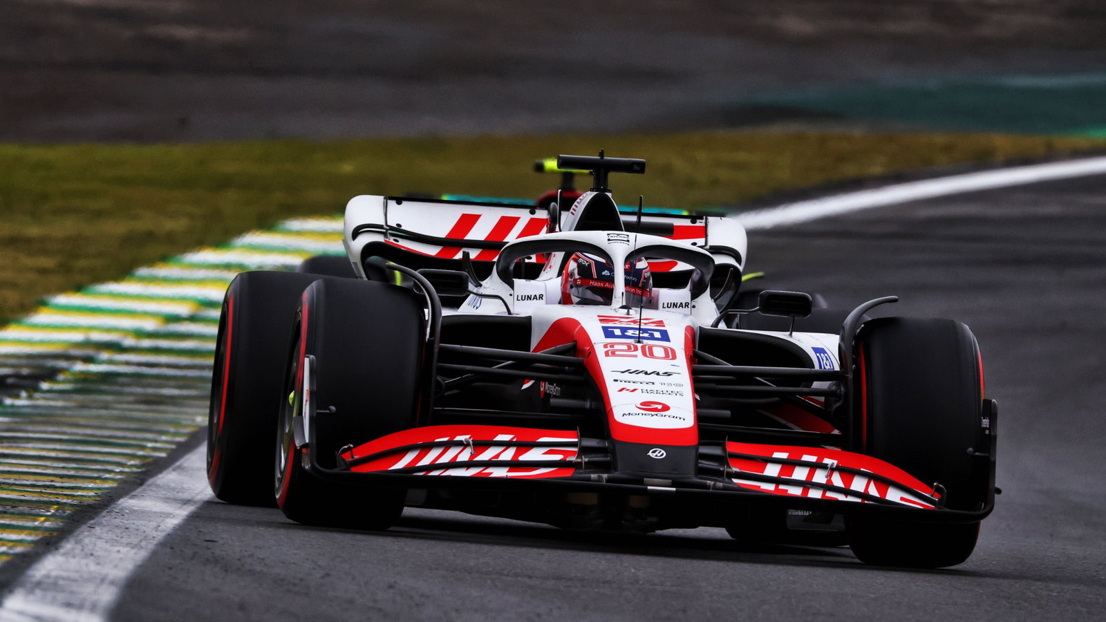 Kevin Magnussen (DEN) Haas VF-22. Formula 1 World Championship, Rd 21, Brazilian Grand Prix, Sao Paulo, Brazil, Qualifying