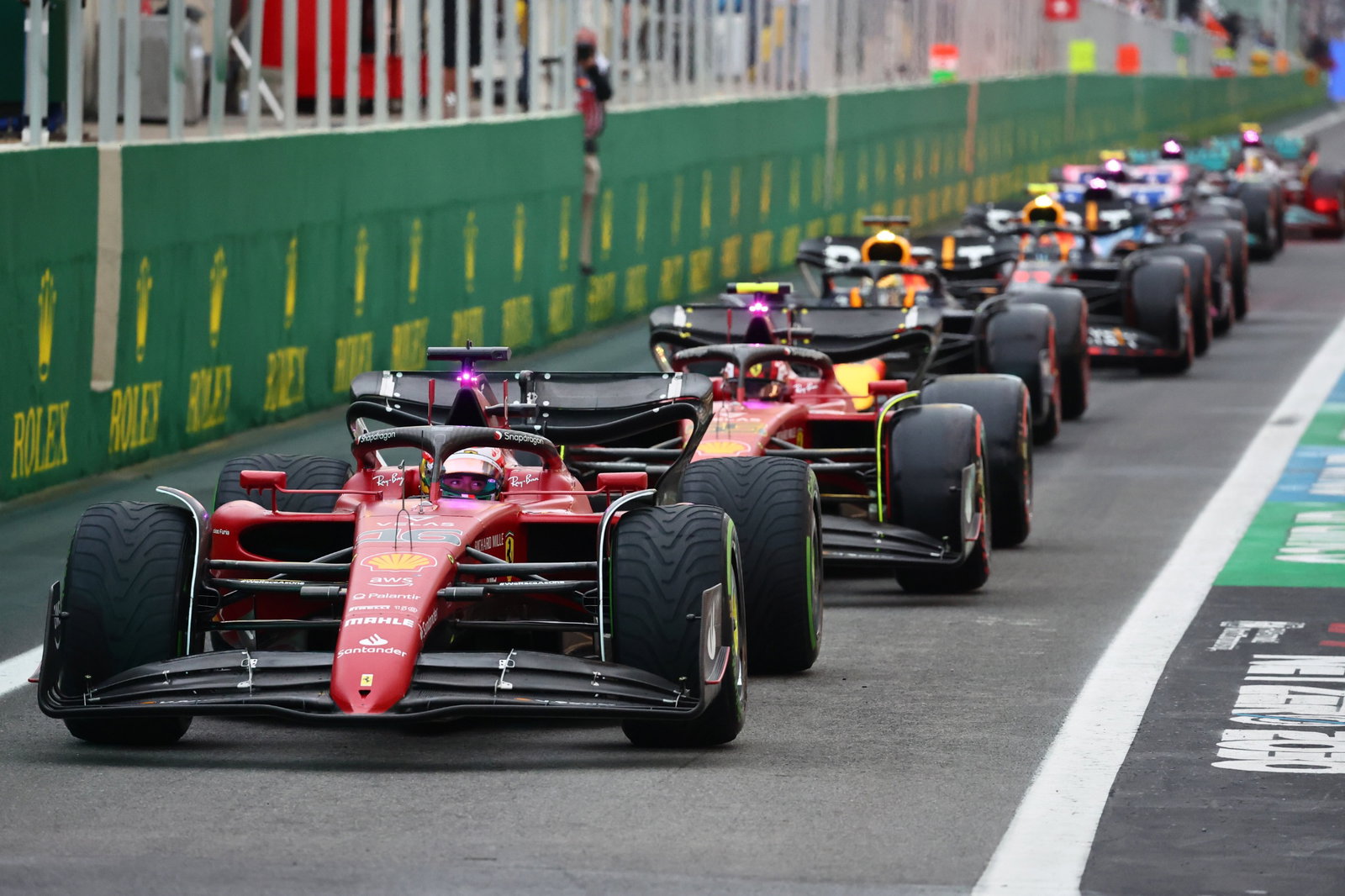Charles Leclerc (MON) Ferrari F1-75, the only driver on intermediate tyres in Q3. Formula 1 World Championship, Rd 21,