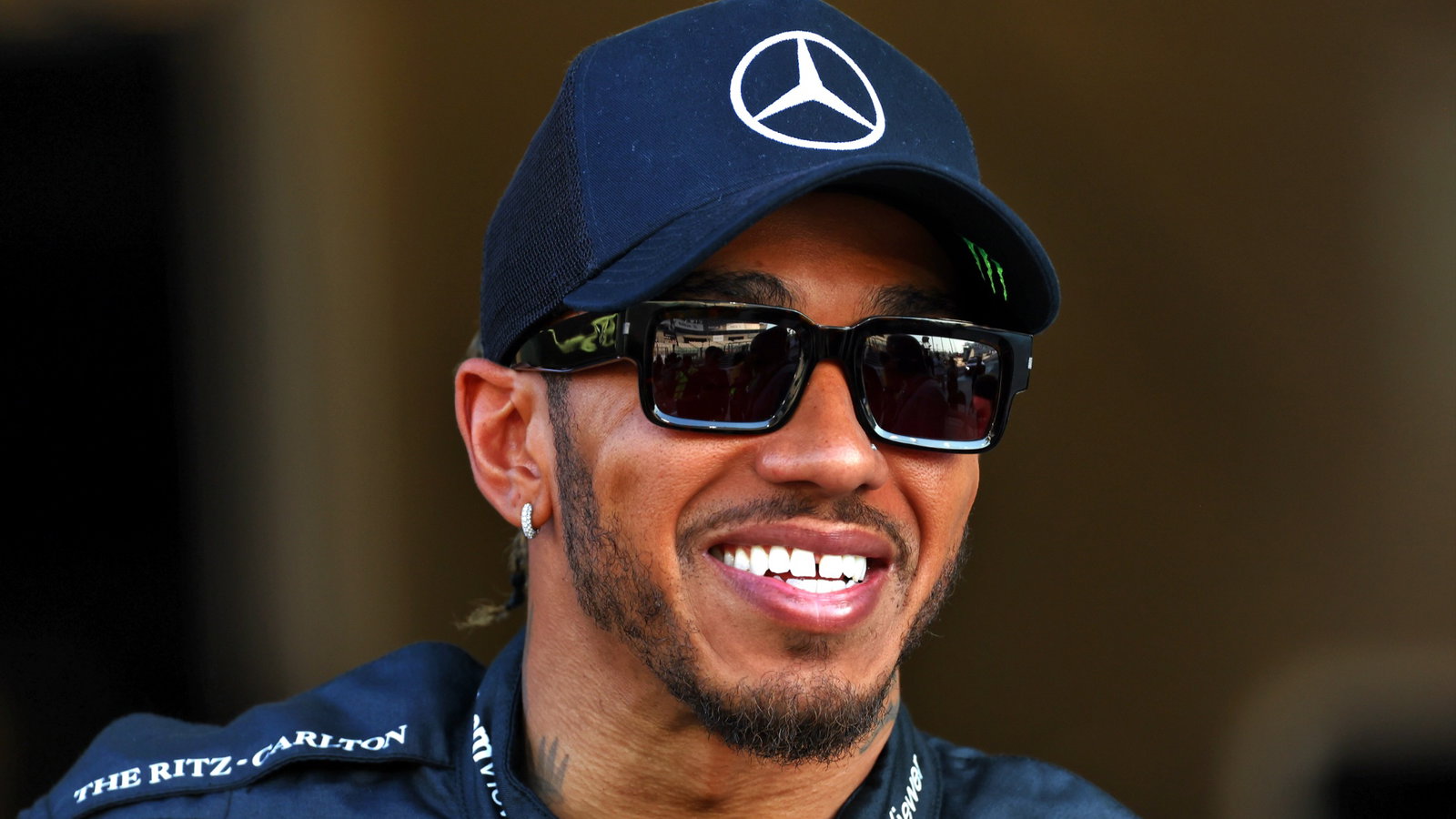 Lewis Hamilton (GBR) Mercedes AMG F1 at a team photograph. Formula 1 World Championship, Rd 22, Abu Dhabi Grand Prix, Yas