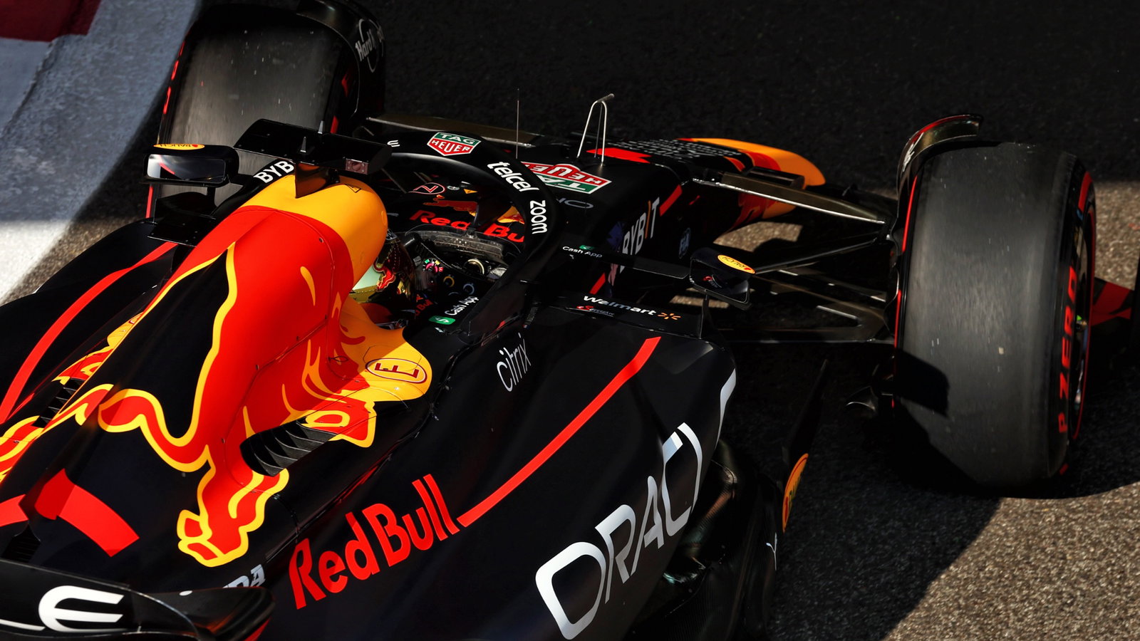 Max Verstappen (NLD) Red Bull Racing RB18. Formula 1 World Championship, Rd 22, Abu Dhabi Grand Prix, Yas Marina Circuit,