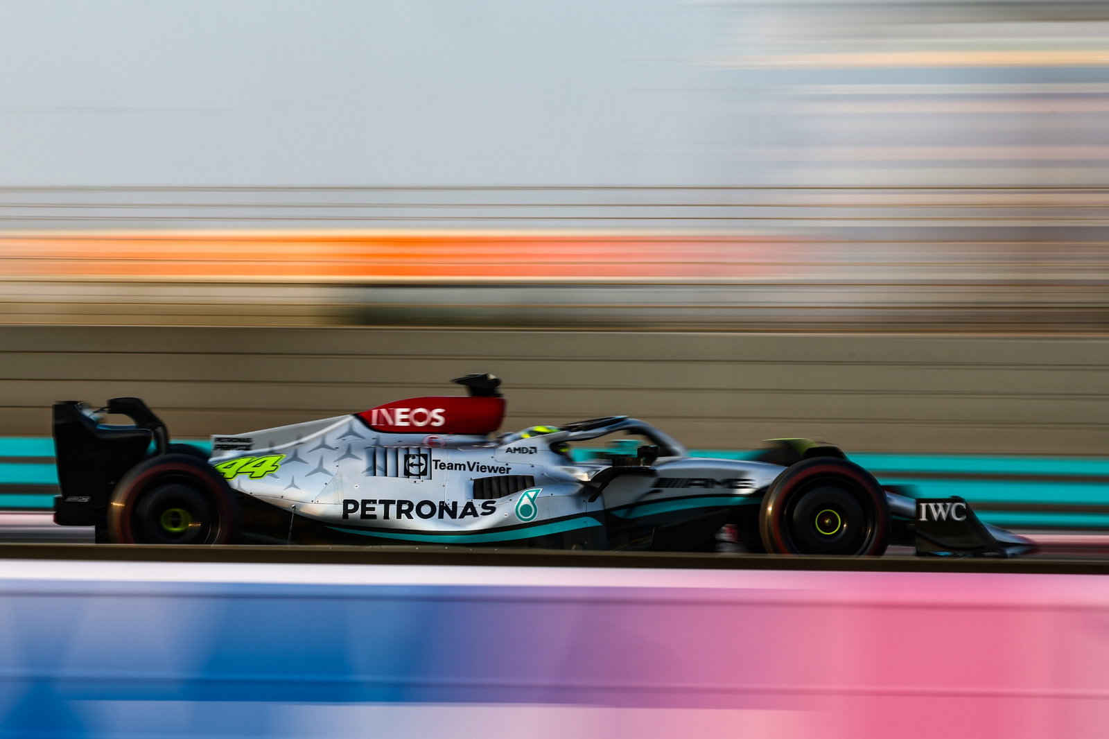 Lewis Hamilton (GBR), Mercedes AMG F1 Formula 1 Testing, Yas Marina Circuit, Abu Dhabi, Tuesday.- www.xpbimages.com,