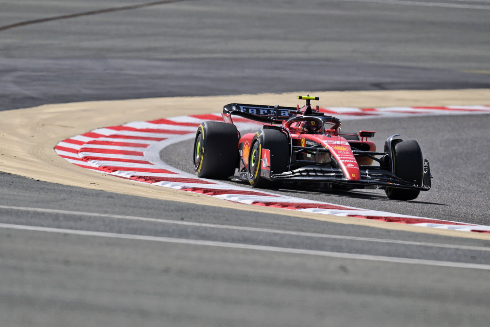 Carlos Sainz Jr (ESP) Ferrari SF-23. Formula 1 Testing, Sakhir, Bahrain, Day One.- www.xpbimages.com, EMail: