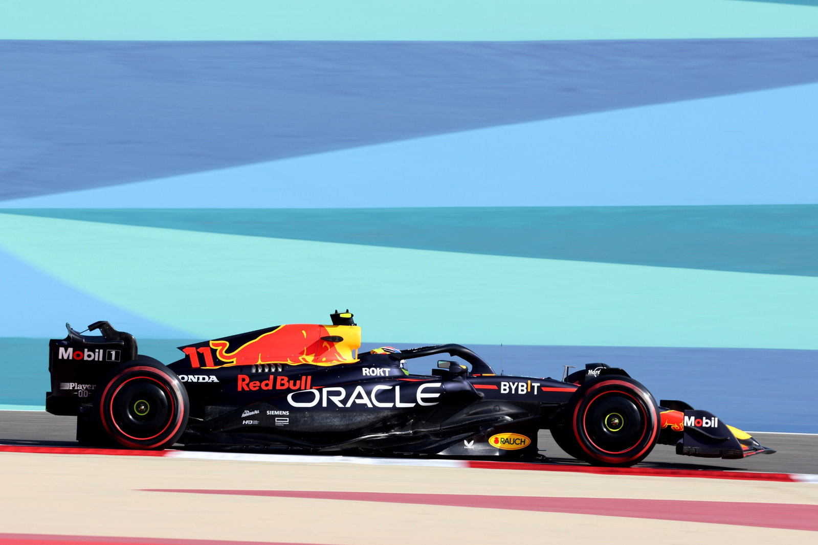 Sergio Perez (MEX) Red Bull Racing RB19. Formula 1 World Championship, Rd 1, Bahrain Grand Prix, Sakhir, Bahrain, Practice