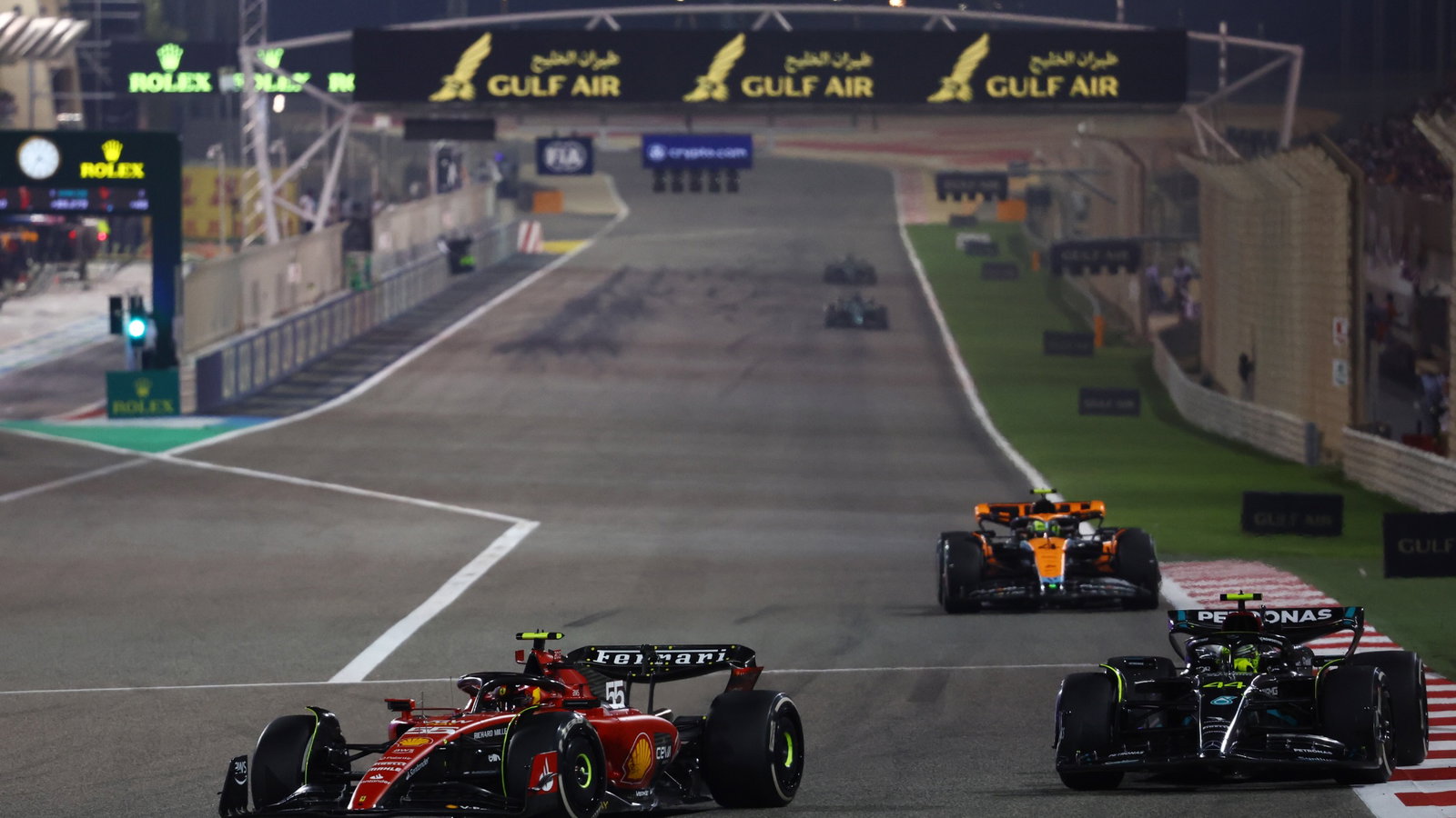 Carlos Sainz Jr (ESP) Ferrari SF-23 and Lewis Hamilton (GBR) Mercedes AMG F1 W14 battle for position. Formula 1 World