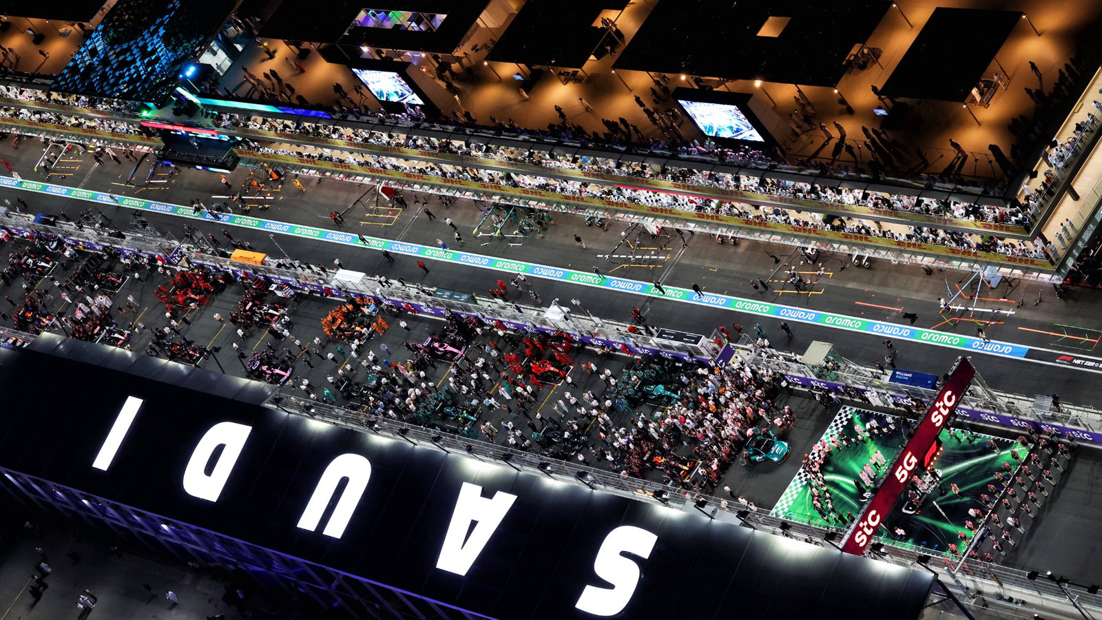 The grid before the start of the race. Formula 1 World Championship, Rd 2, Saudi Arabian Grand Prix, Jeddah, Saudi Arabia,