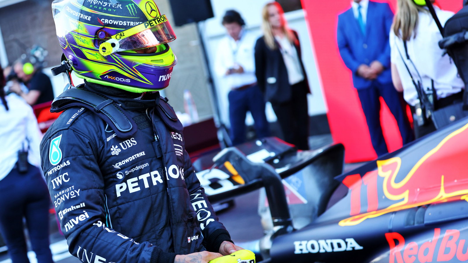 Lewis Hamilton (GBR) Mercedes AMG F1 in parc ferme. Formula 1 World Championship, Rd 4, Azerbaijan Grand Prix, Baku Street