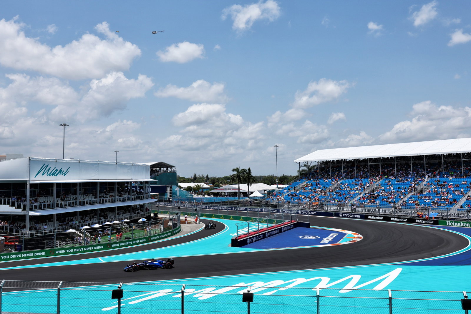 Alexander Albon (THA) Williams Racing FW45. Formula 1 World Championship, Rd 5, Miami Grand Prix, Miami, Florida, USA,