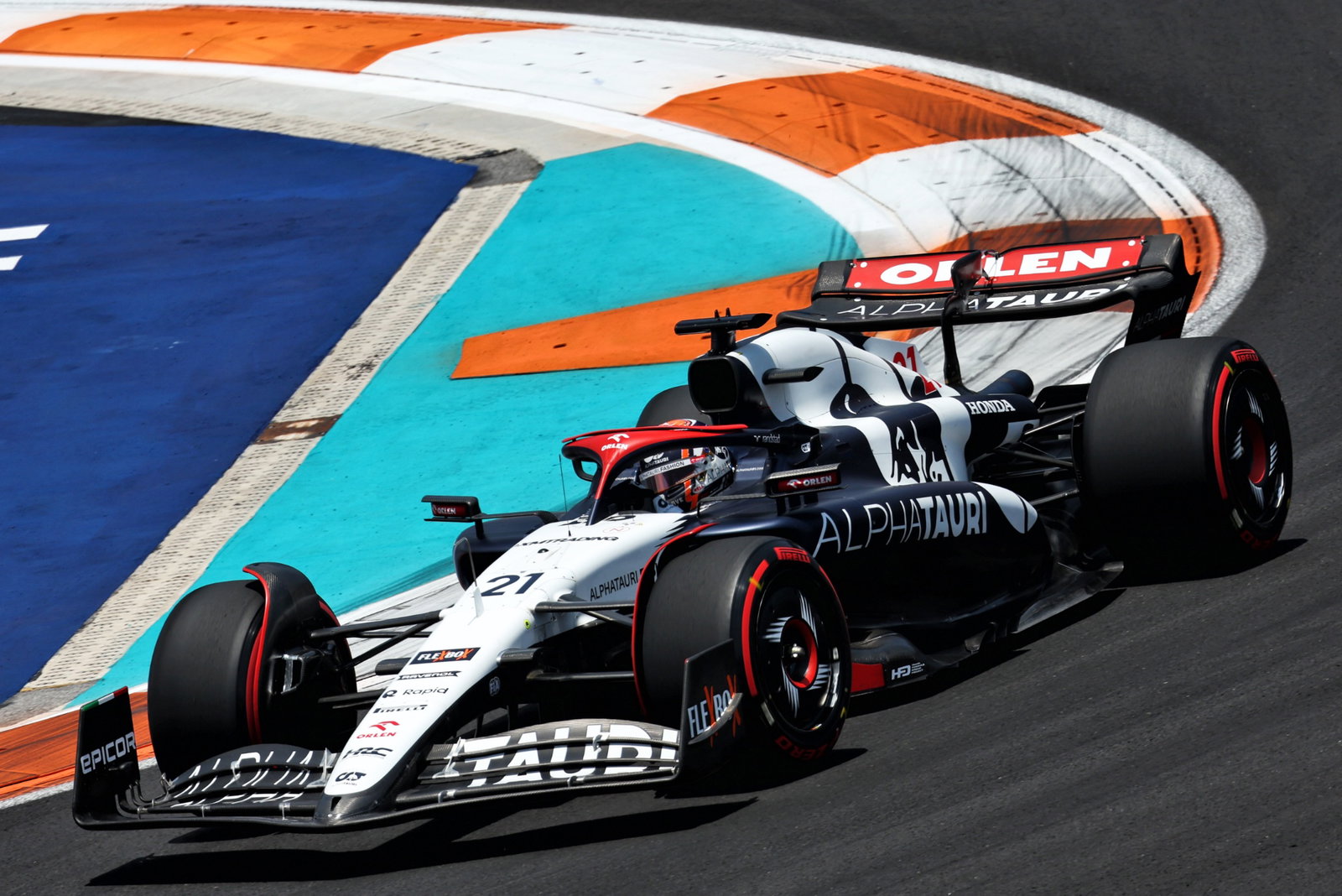 Nyck de Vries ( NLD) AlphaTauri AT04.Kejuaraan Dunia Formula 1, Rd 5, Grand Prix Miami, Miami, Florida, AS, Kualifikasi