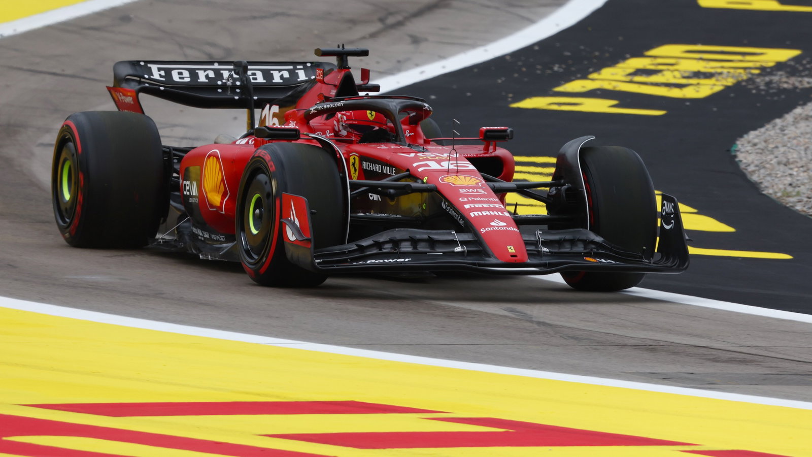 Charles Leclerc (MON) Ferrari SF