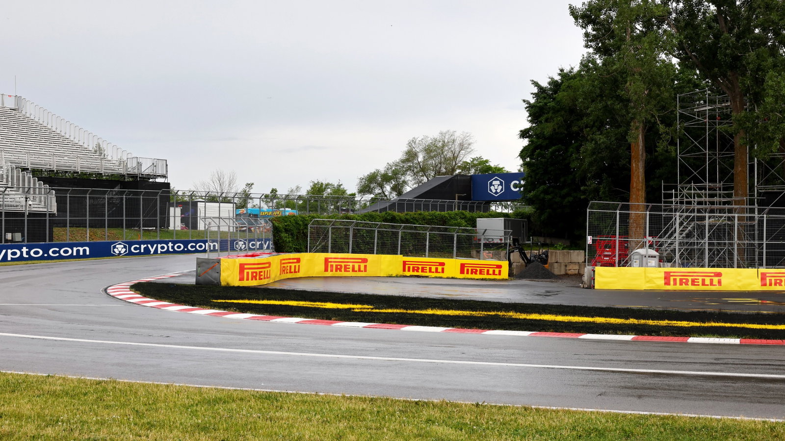Circuit detail - barrier at turn 1 and turn 2. Formula 1 World Championship, Rd 9, Canadian Grand Prix, Montreal, Canada,