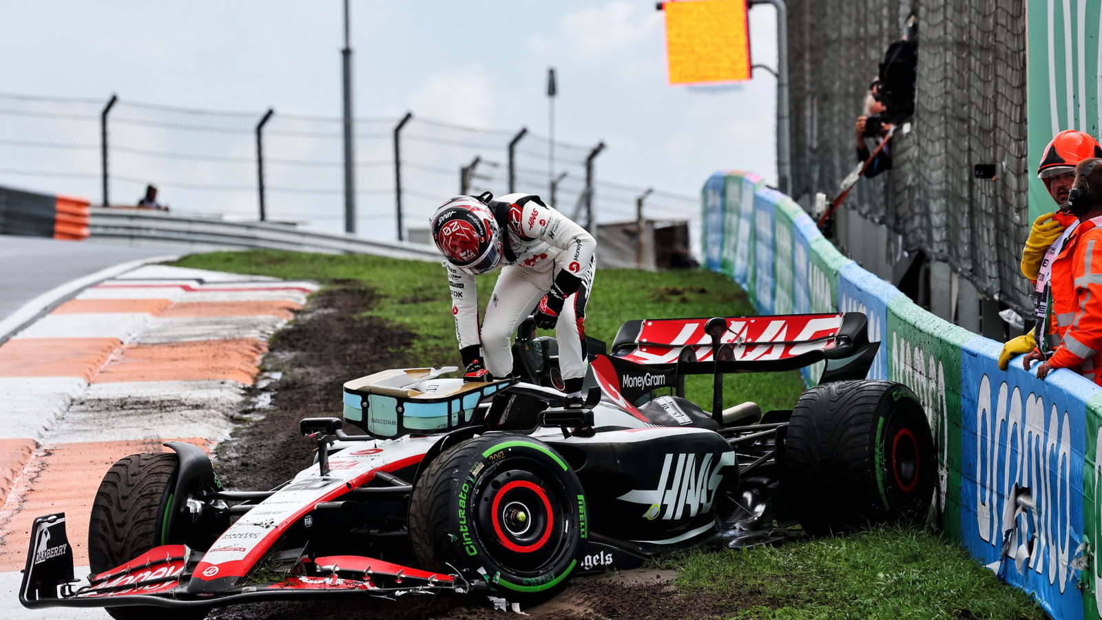 Kevin Magnussen (DEN) Haas VF-23 crashed in the third practice session. Formula 1 World Championship, Rd 14, Dutch Grand