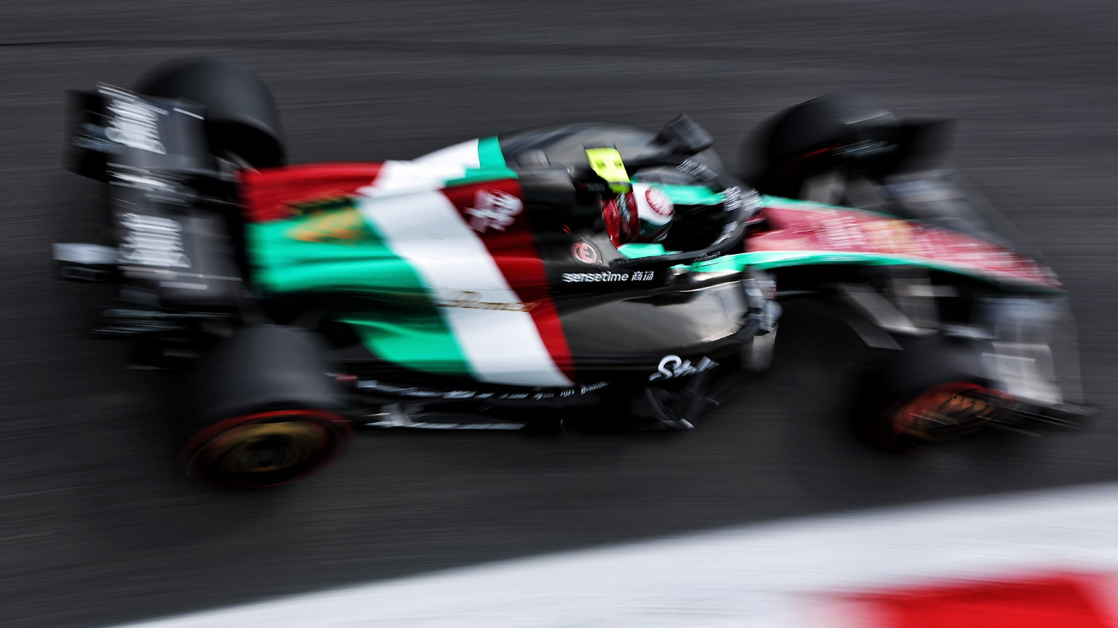 Zhou Guanyu (CHN) Alfa Romeo F1 Team C43. Formula 1 World Championship, Rd 15, Italian Grand Prix, Monza, Italy, Practice