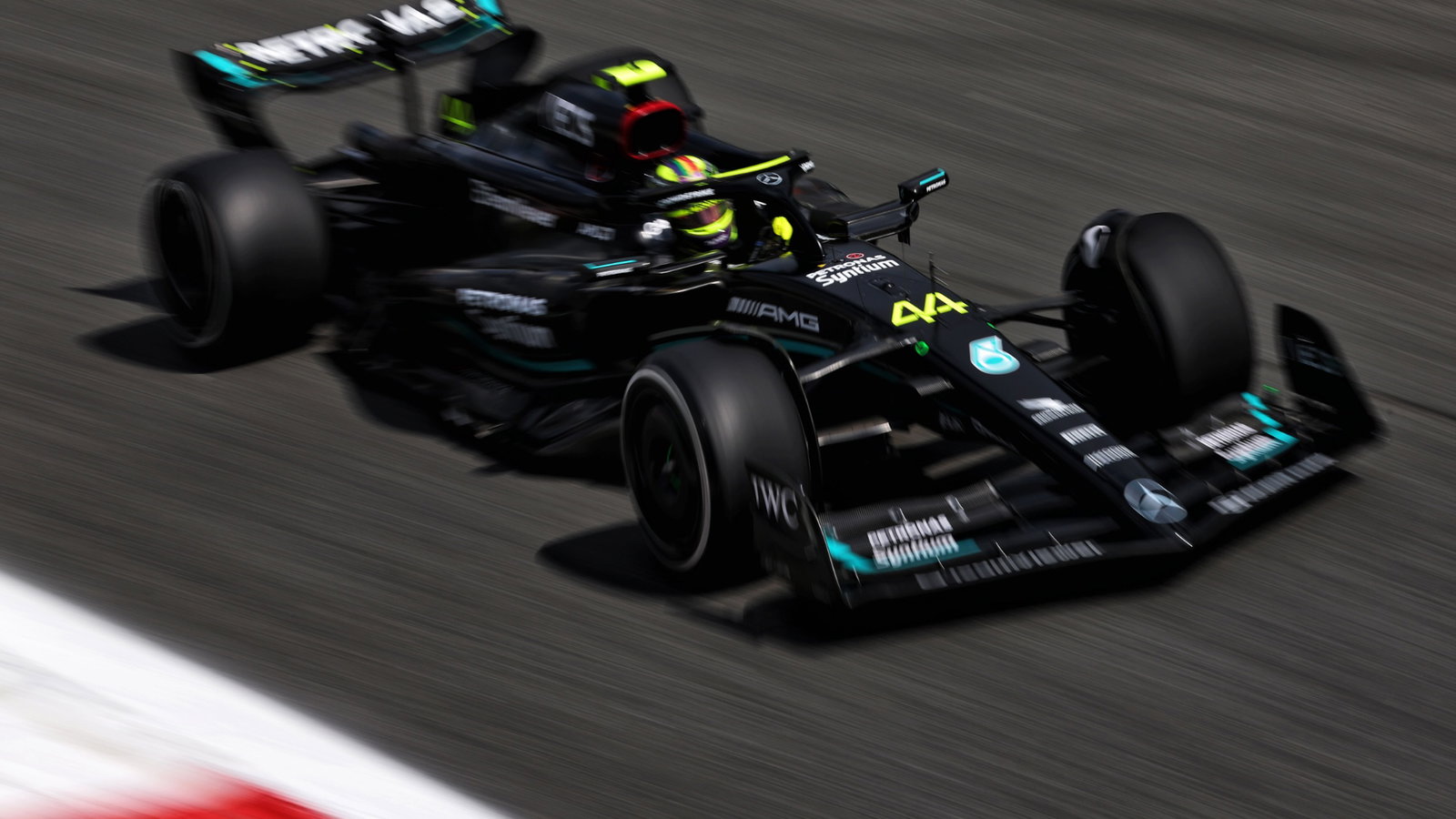 Lewis Hamilton (GBR) Mercedes AMG F1 W14. Formula 1 World Championship, Rd 15, Italian Grand Prix, Monza, Italy, Practice