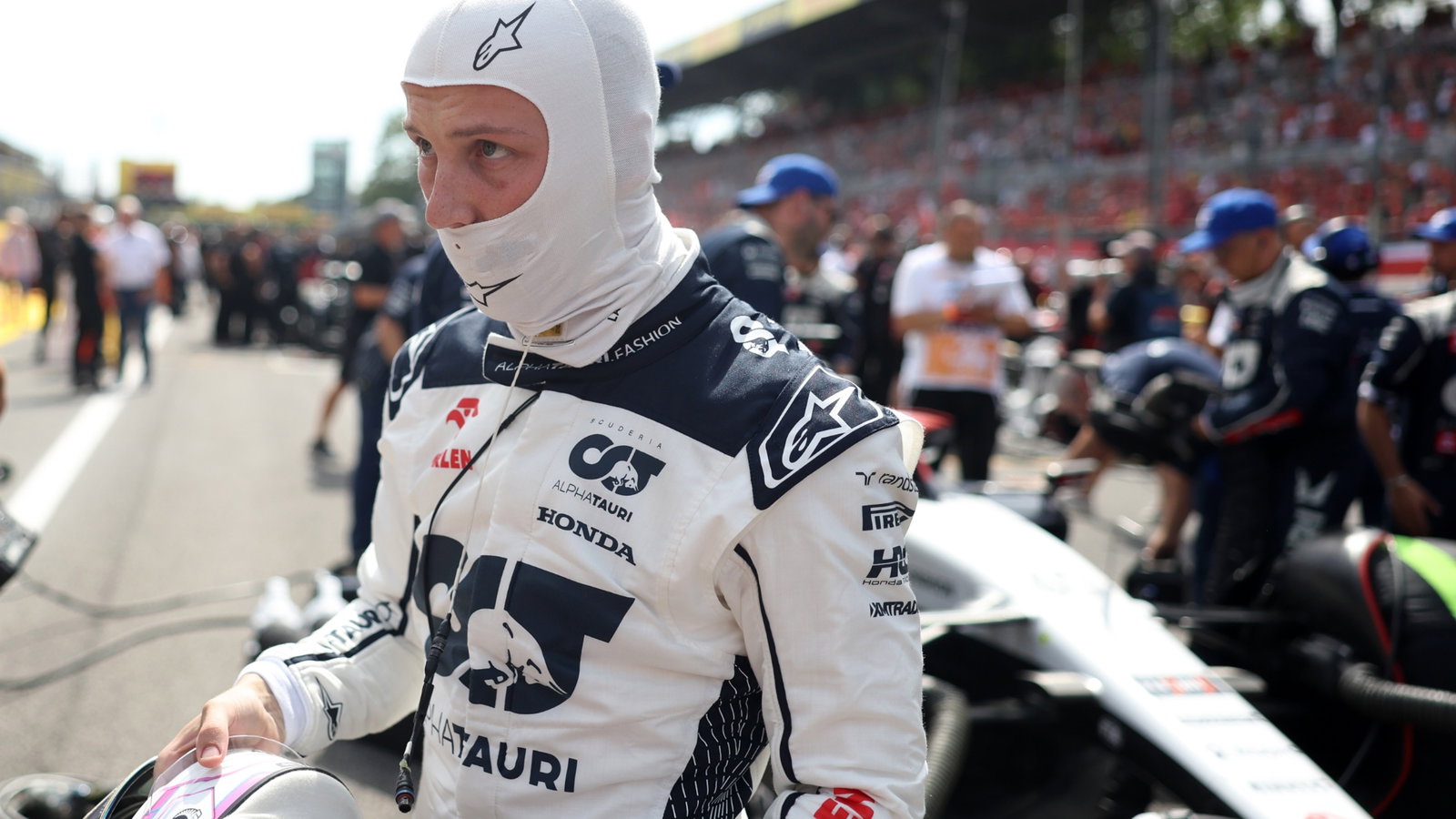 Liam Lawson (NZL) AlphaTauri on the grid. Formula 1 World Championship, Rd 15, Italian Grand Prix, Monza, Italy, Race
