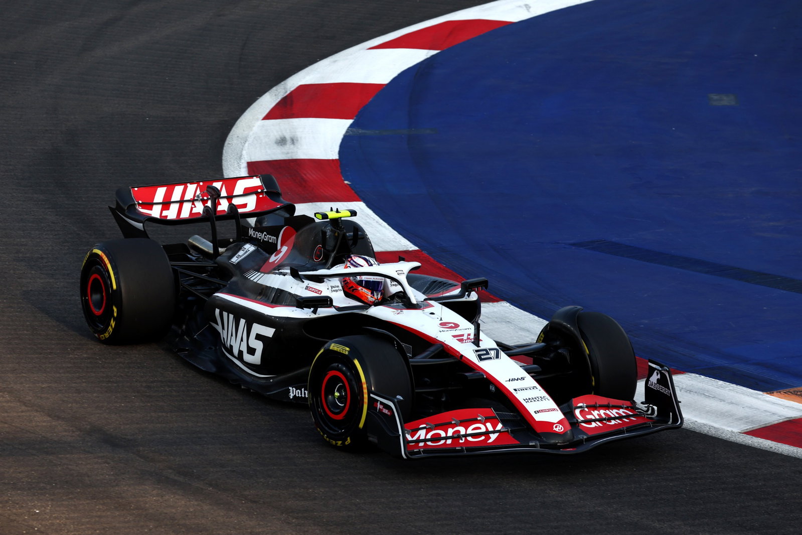 Nico Hulkenberg (GER) Haas VF-23. Formula 1 World Championship, Rd 16, Singapore Grand Prix, Marina Bay Street Circuit,