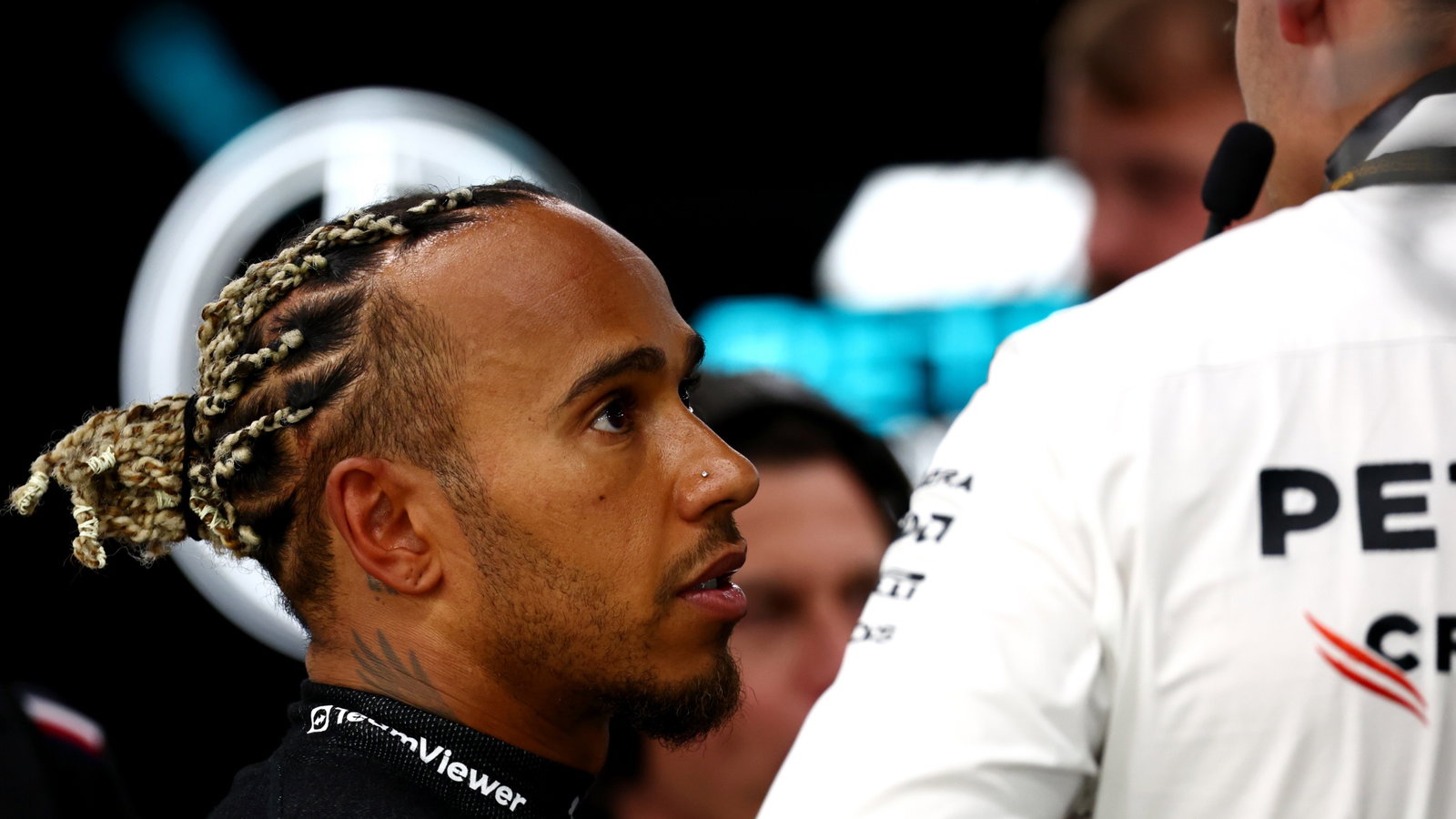 Lewis Hamilton (GBR) Mercedes AMG F1 on the grid. Formula 1 World Championship, Rd 16, Singapore Grand Prix, Marina Bay