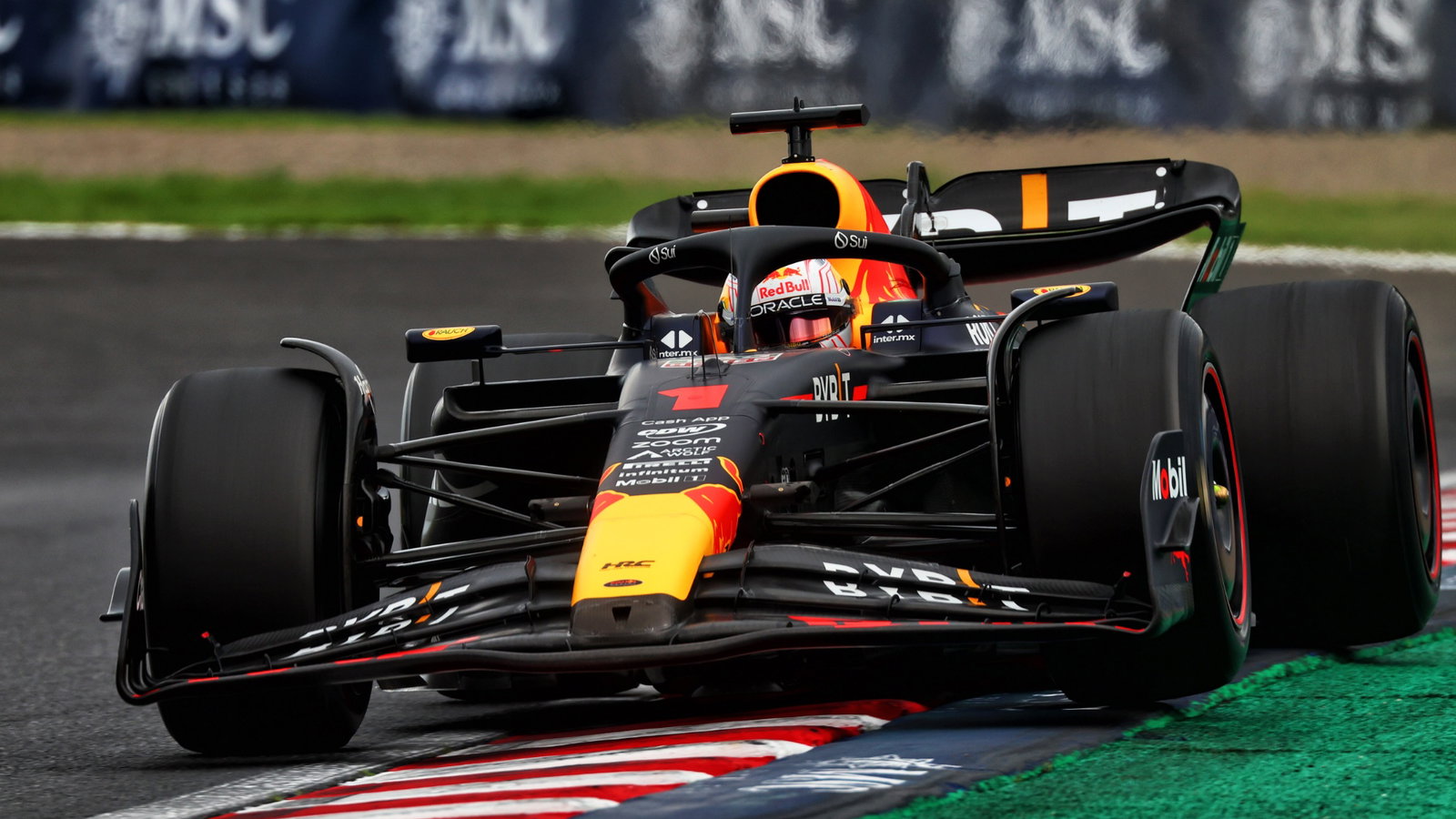 Max Verstappen (NLD) Red Bull Racing RB19. Formula 1 World Championship, Rd 17, Japanese Grand Prix, Suzuka, Japan,