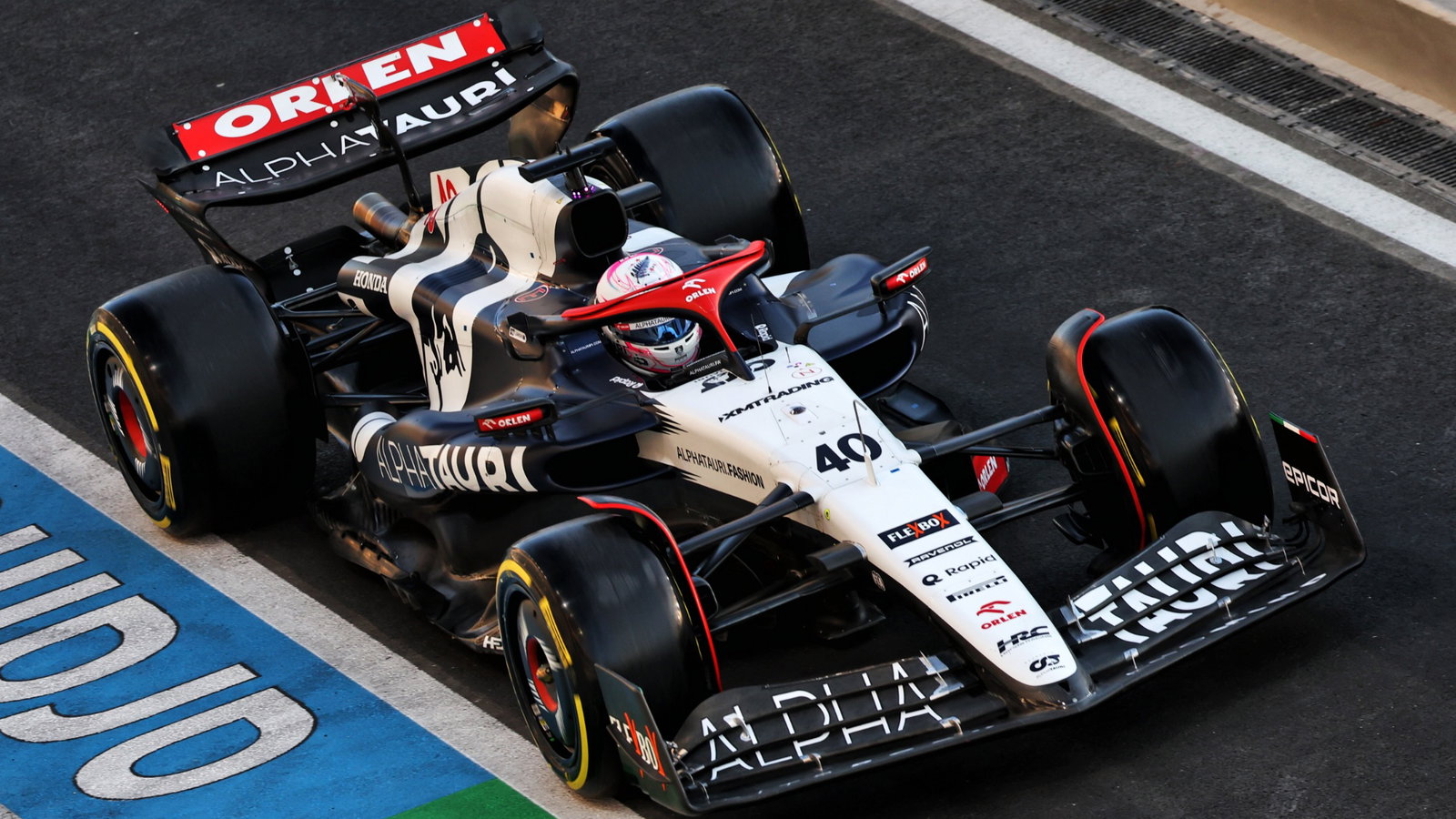 Liam Lawson (NZL) AlphaTauri AT04. Formula 1 World Championship, Rd 18, Qatar Grand Prix, Doha, Qatar, Sprint Day.
-