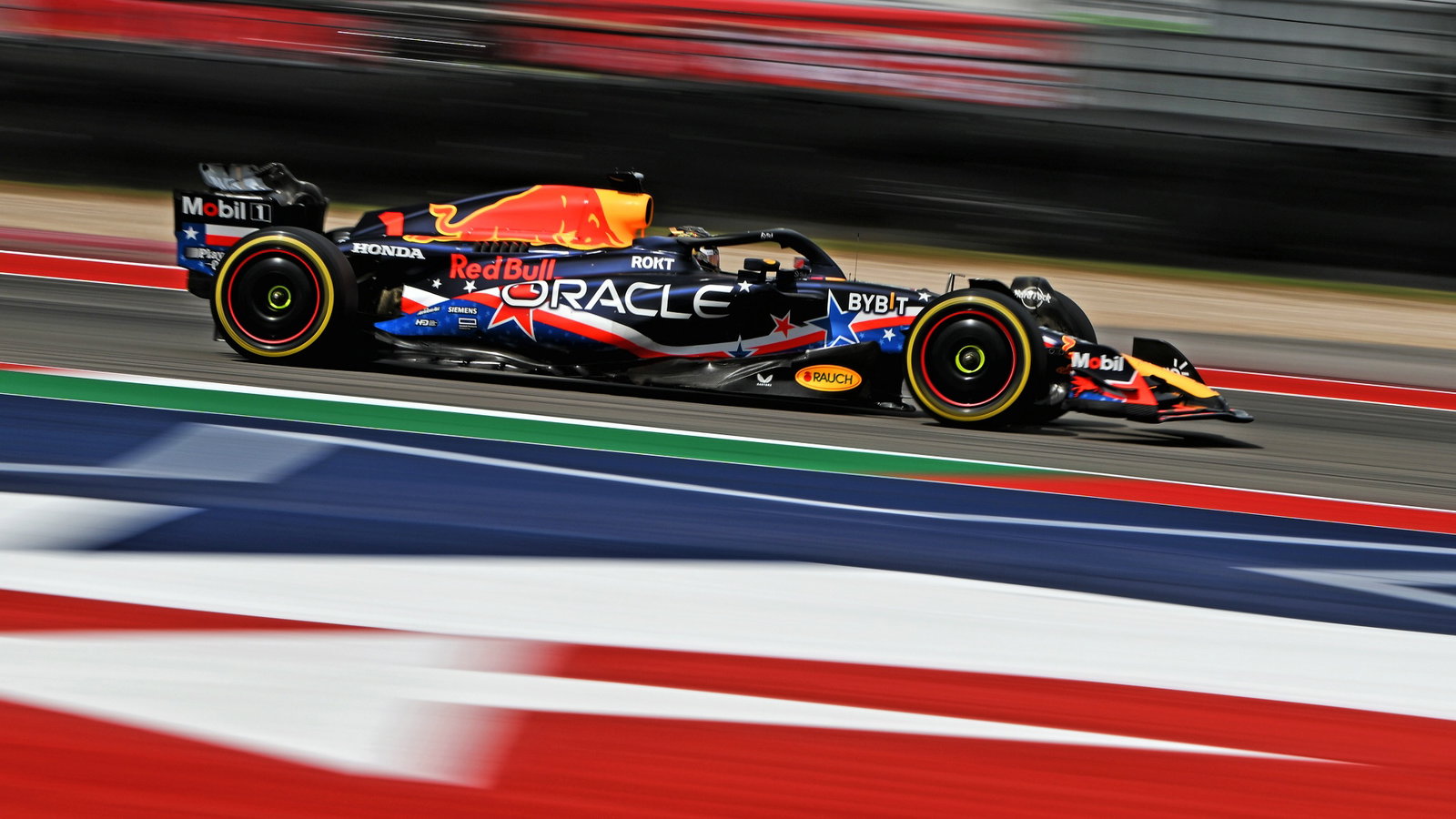 Max Verstappen (NLD) Red Bull Racing RB19. Formula 1 World Championship, Rd 19, United States Grand Prix, Austin, Texas,