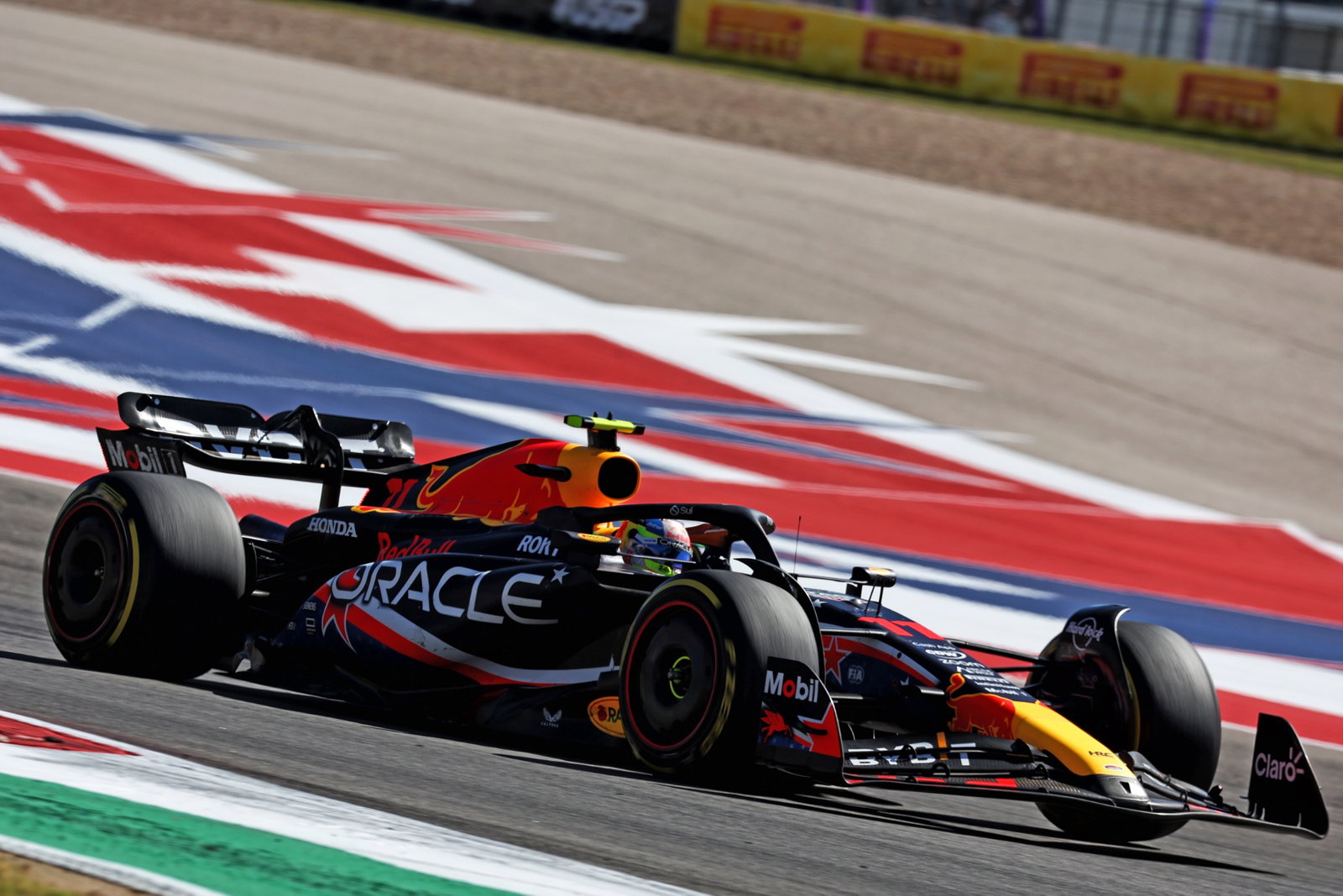 Sergio Perez (MEX) Red Bull Racing RB19. Formula 1 World Championship, Rd 19, United States Grand Prix, Austin, Texas,