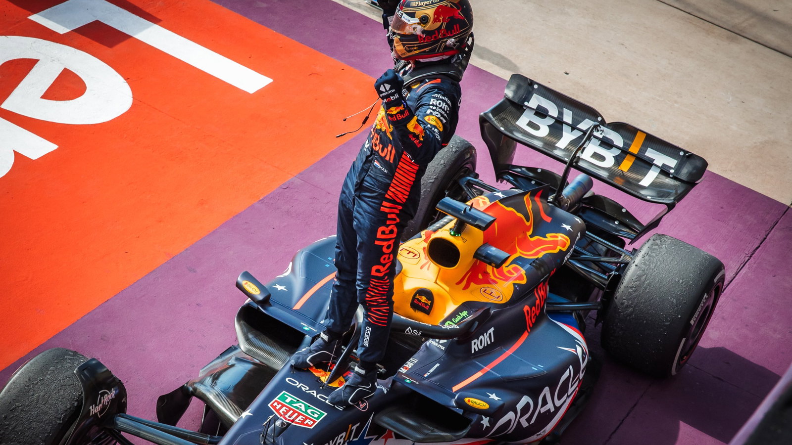 Race winner Max Verstappen (NLD) Red Bull Racing RB19 celebrates in parc ferme. Formula 1 World Championship, Rd 19,