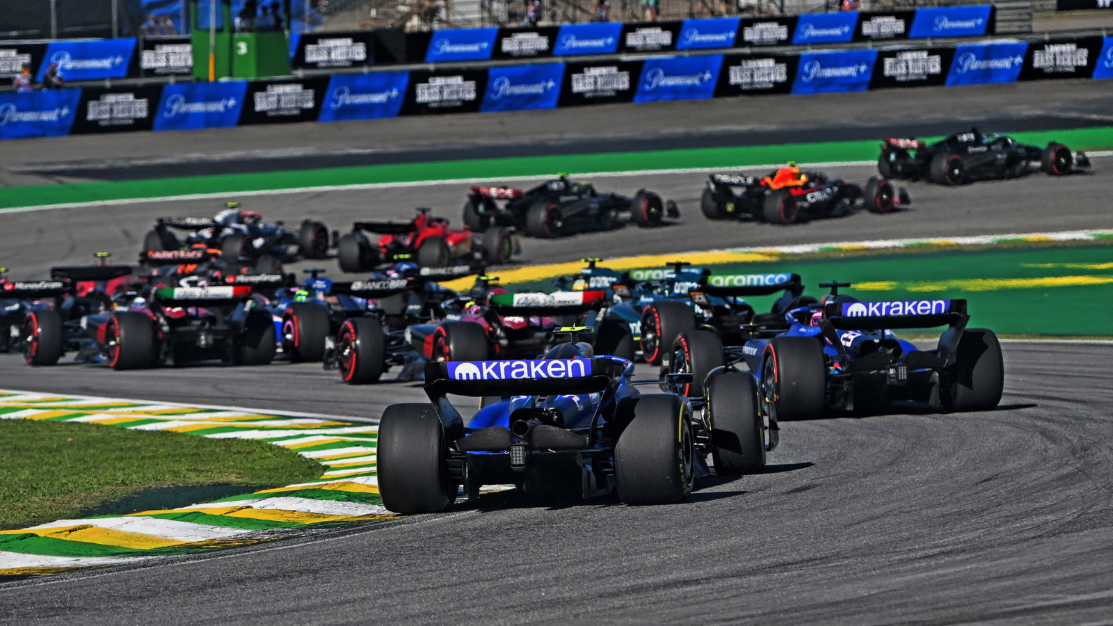 Logan Sargeant (USA) Williams Racing FW45 at the start of Sprint. Formula 1 World Championship, Rd 21, Brazilian Grand