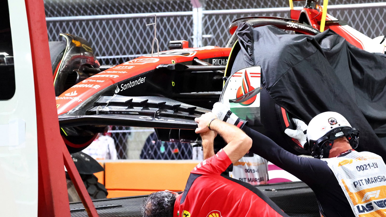 The Ferrari SF-23 of Carlos Sainz Jr (E