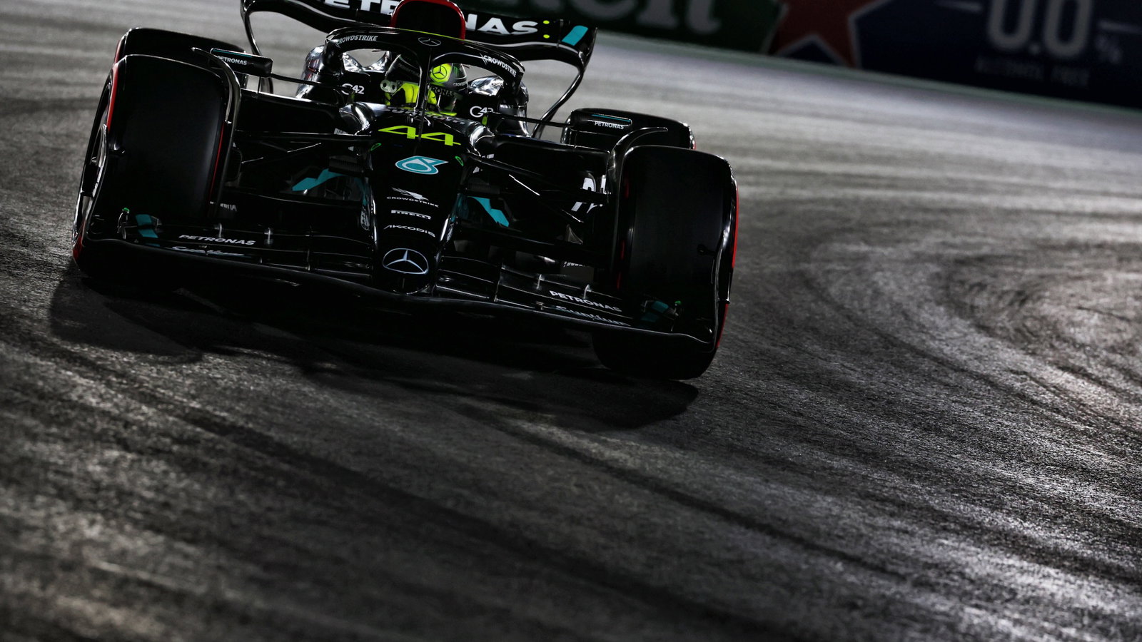 Lewis Hamilton (GBR) Mercedes AMG F1 W14. Formula 1 World Championship, Rd 22, Las Vegas Grand Prix, Las Vegas, Nevada,