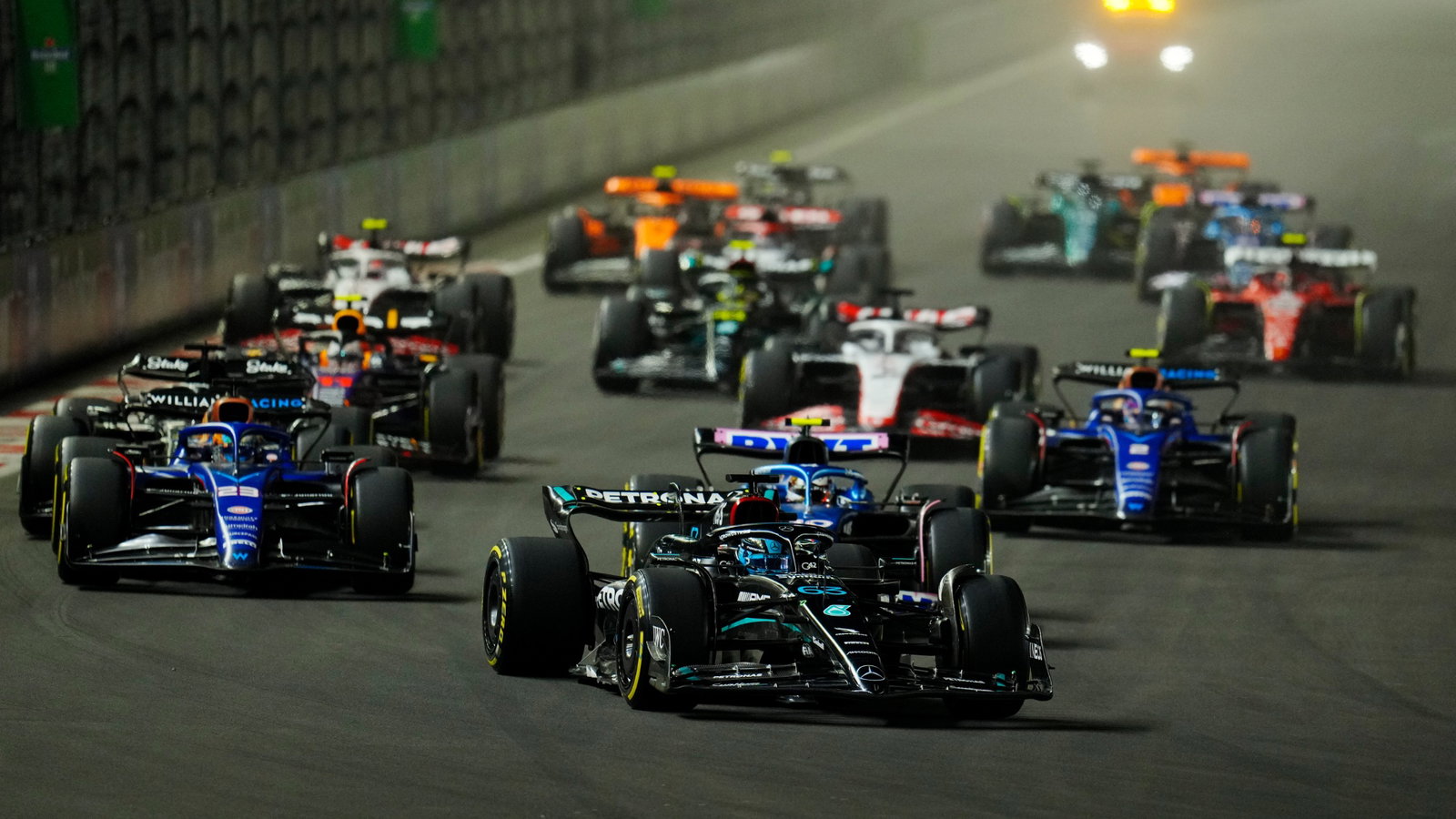 George Russell (GBR) Mercedes AMG F1 W14 at the start of the race. Formula 1 World Championship, Rd 22, Las Vegas Grand