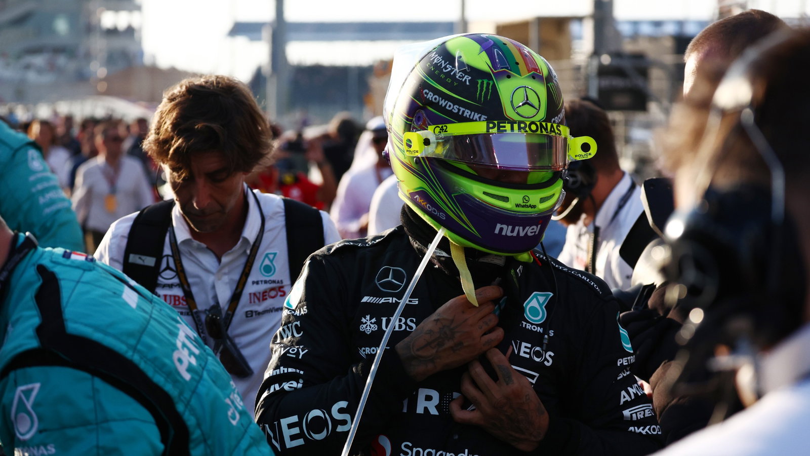 Lewis Hamilton (GBR) Mercedes AMG F1 on the grid. Formula 1 World Championship, Rd 23, Abu Dhabi Grand Prix, Yas Marina
