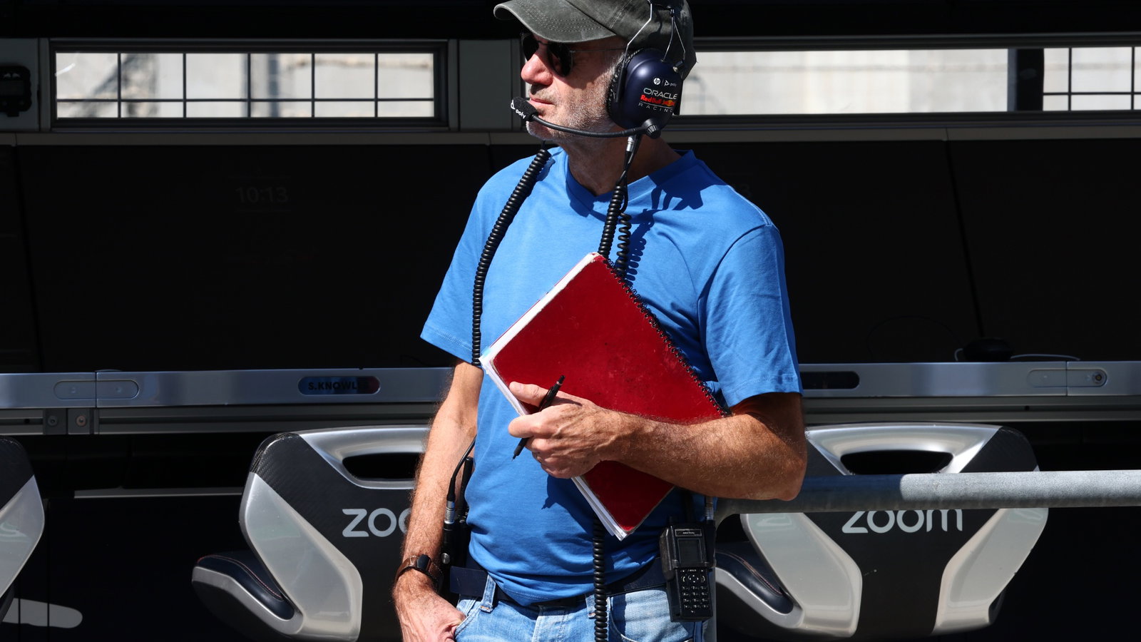 Adrian Newey (GBR) Red Bull Racing Chief Technical Officer. Formula 1 Testing, Sakhir, Bahrain, Day One.-