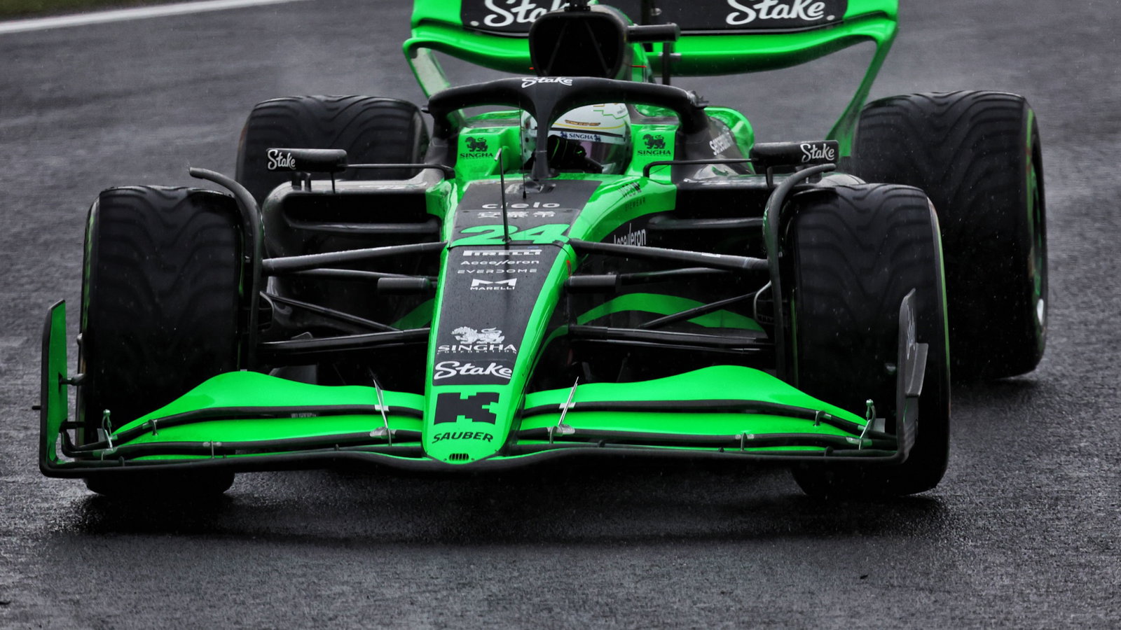 Zhou Guanyu (CHN) Sauber C44. Formula 1 World Championship, Rd 5, Chinese Grand Prix, Shanghai, China, Sprint Qualifying