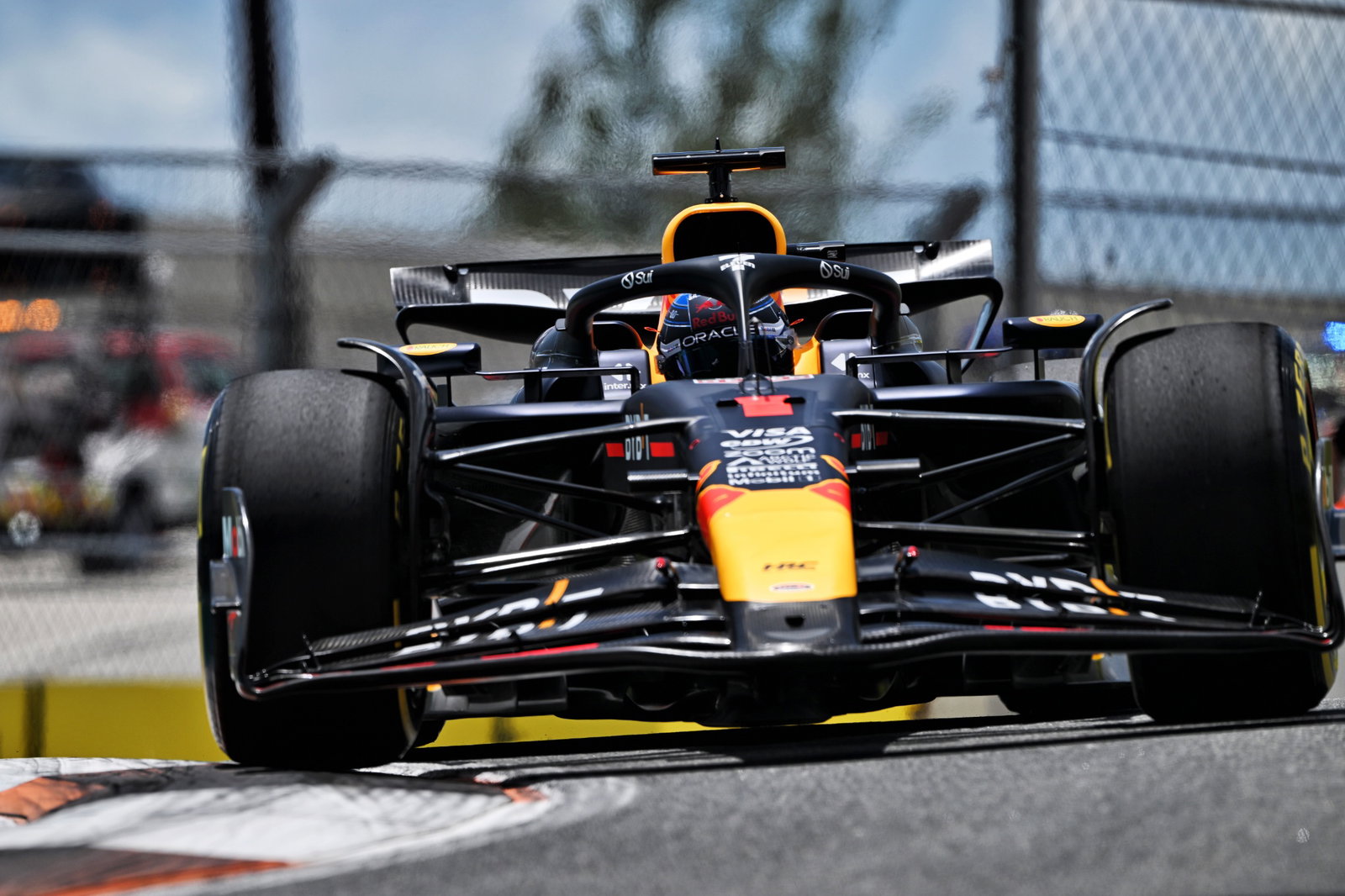 Max Verstappen (NLD) Red Bull Racing RB20. Formula 1 World Championship, Rd 6, Miami Grand Prix, Miami, Florida, USA,