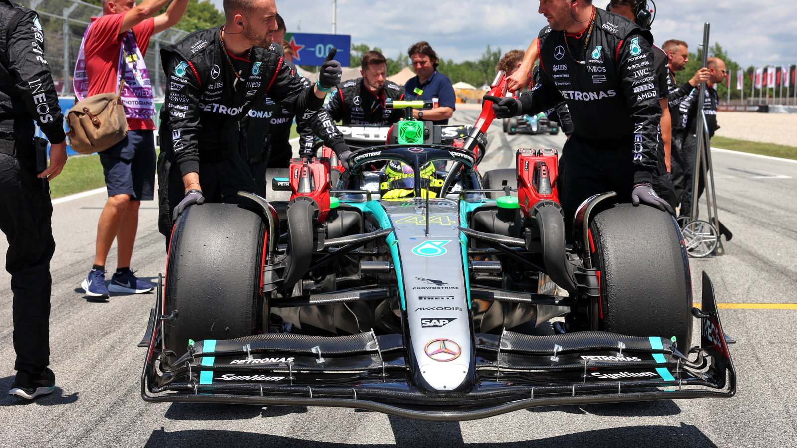 Lewis Hamilton (GBR) Mercedes AMG F1 W15 on the grid. Formula 1 World Championship, Rd 10, Spanish Grand Prix, Barcelona,