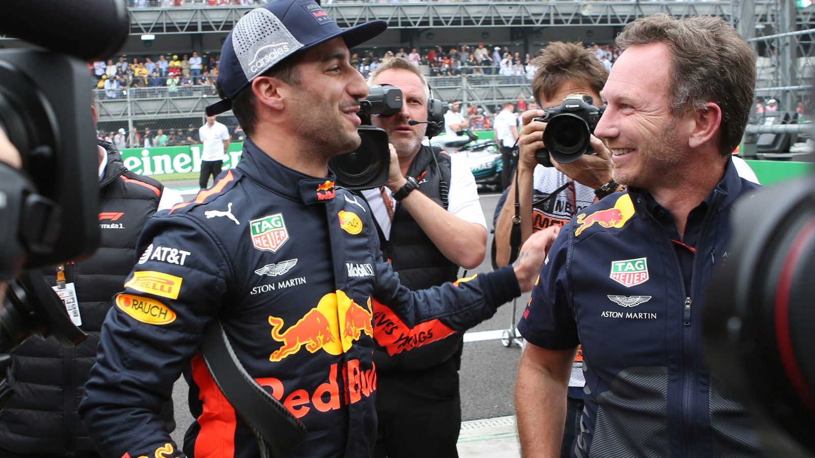  - Qualifying, Daniel Ricciardo (AUS) Red Bull Racing RB14 pole position and Christian Horner (GBR), Red Bull Racing,