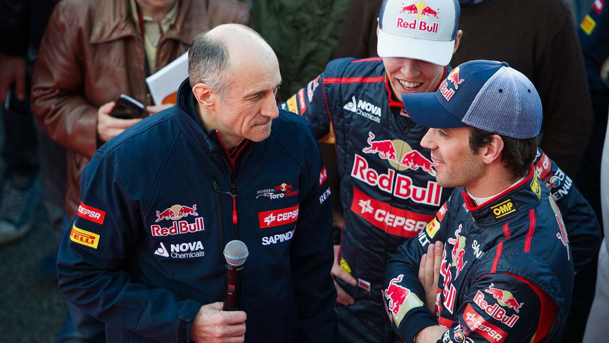 (L to R): Franz Tost (AUT) Scuderia Toro Rosso Team Principal with Daniil Kvyat (RUS) Scuderia Toro
