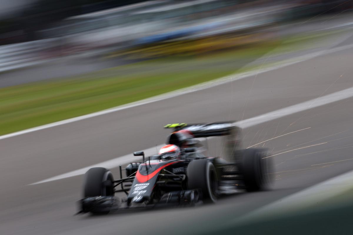 F1 US GP: Vettel slams Hamilton over 'ridiculous' formation lap tactics