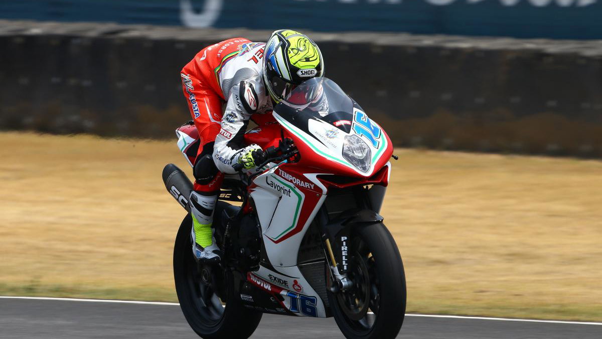 World SSP Thailand: Cluzel fends off Kawasakis for Thai pole