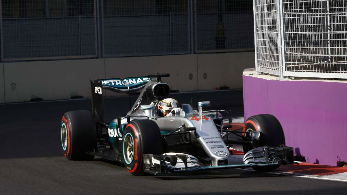 F1 European GP: Wolff calls for radio rule review after Mercedes issues
