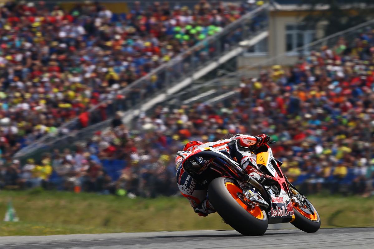 Should riders have radios in MotoGP?