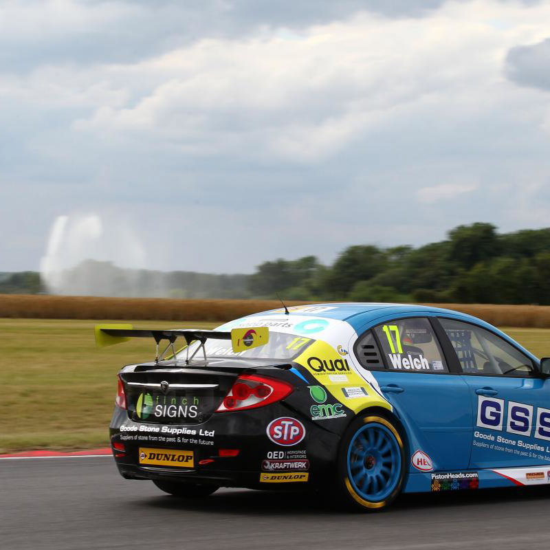 Lewis' half-brother Nicolas Hamilton to race in BTCC